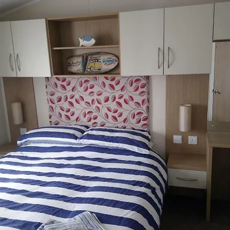 Caravan Caromax - Families And Couples Only *